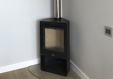 Lacunza Atlantic 613R Corner Closed Combustion Fireplace - Image 2