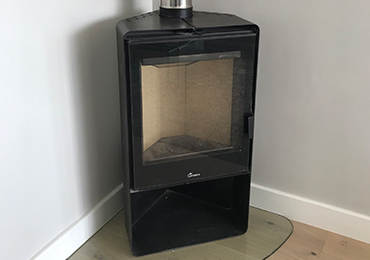 Lacunza Atlantic 613R Corner Closed Combustion Fireplace - Image 3